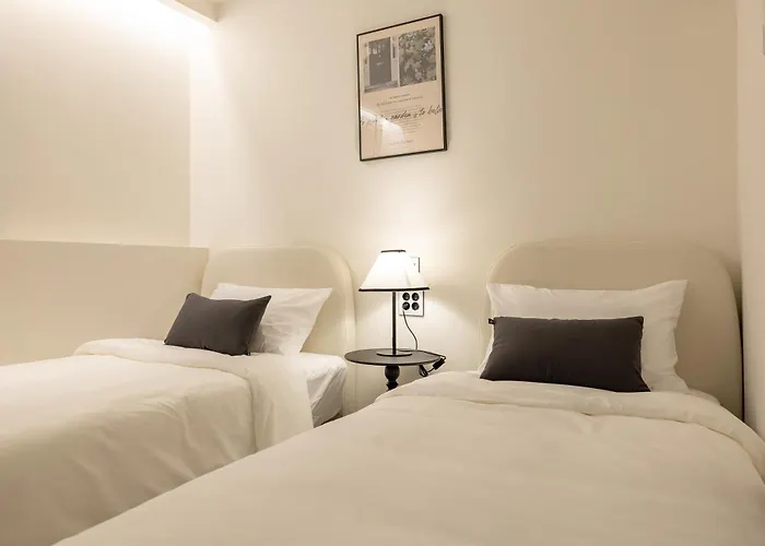 Moren Myeongdong Hotel 2*