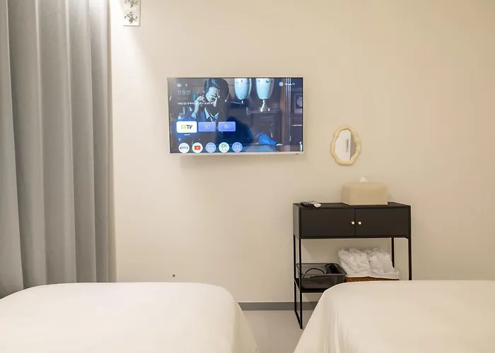 Hotel Moren Myeongdong 2*