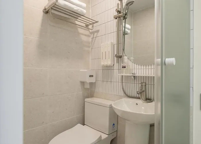 Hotel Moren Myeongdong 2*