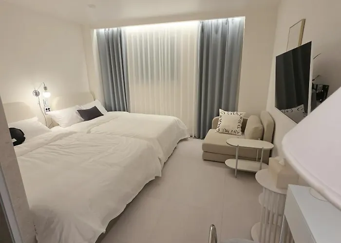 Moren Myeongdong Hotel