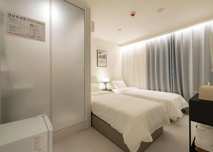 Moren Myeongdong Hotel 2*